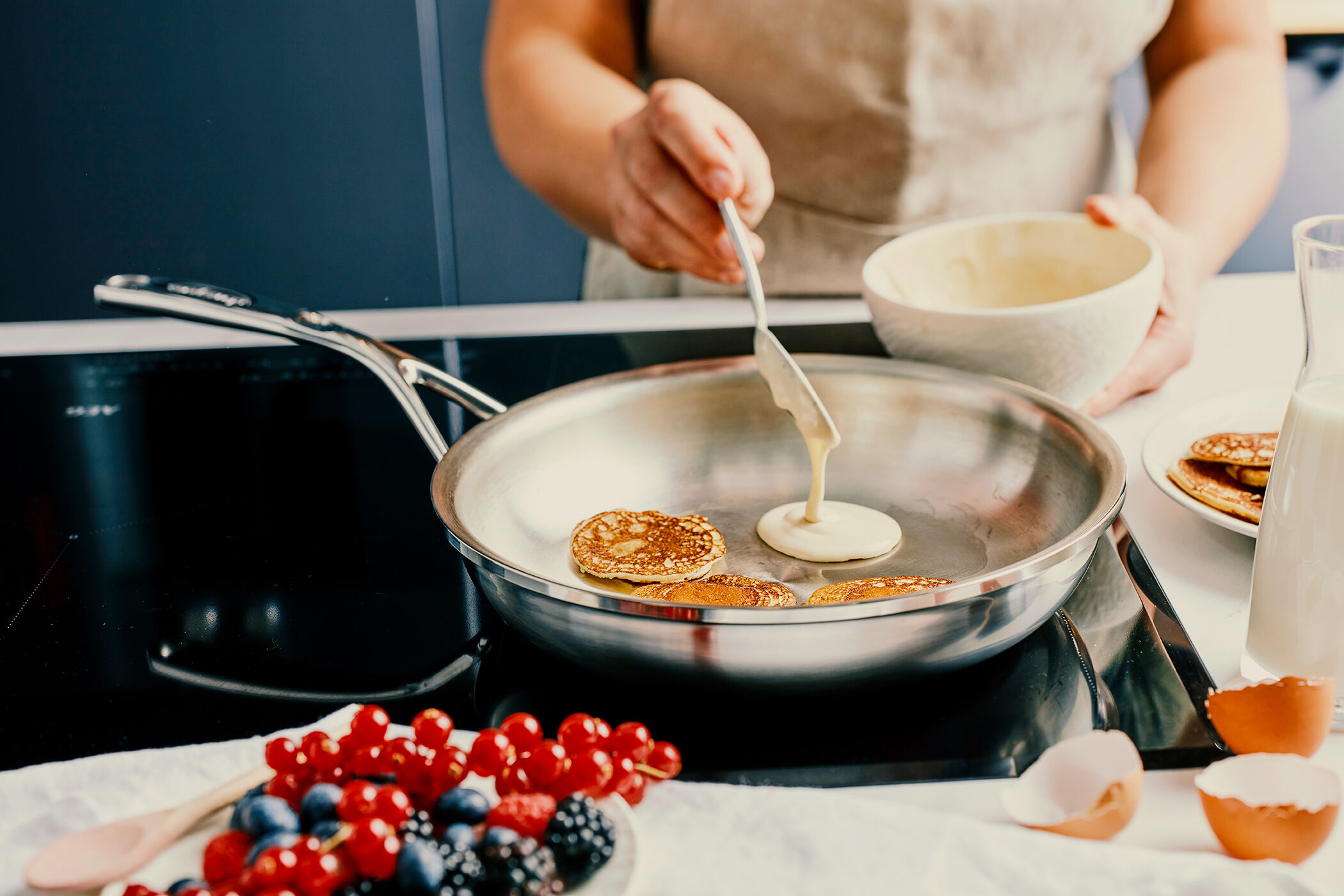 Discover our Demeyere Stainless Steel Frypans products | ZWILLING.COM